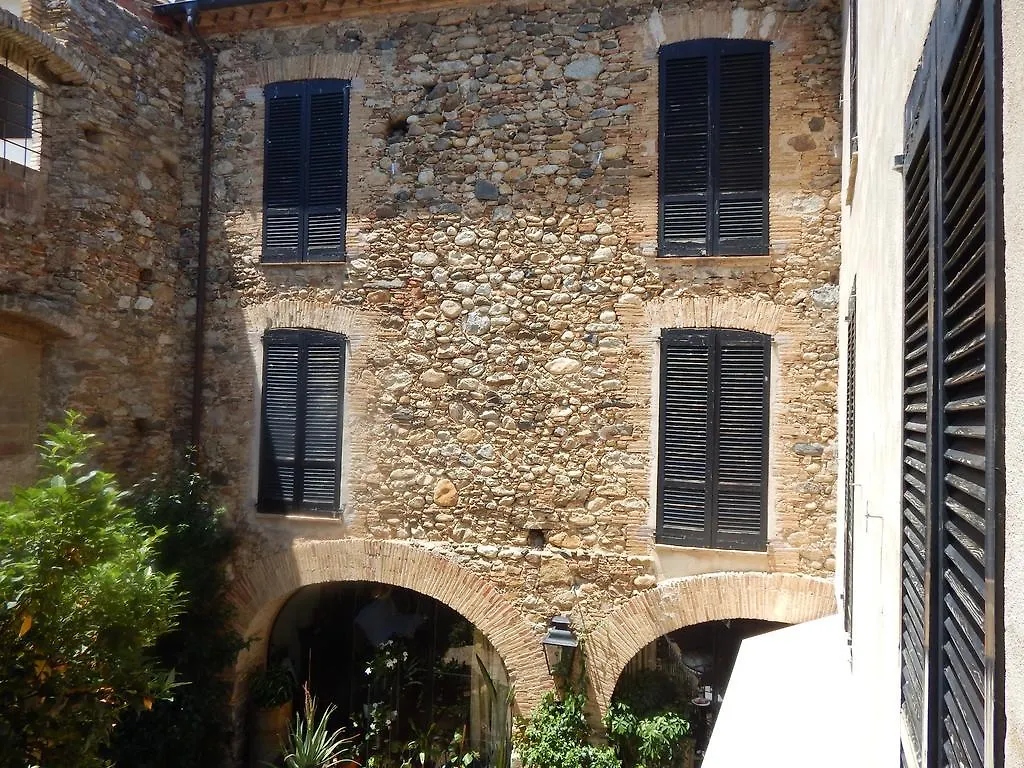 Hotel De La Font Peralada