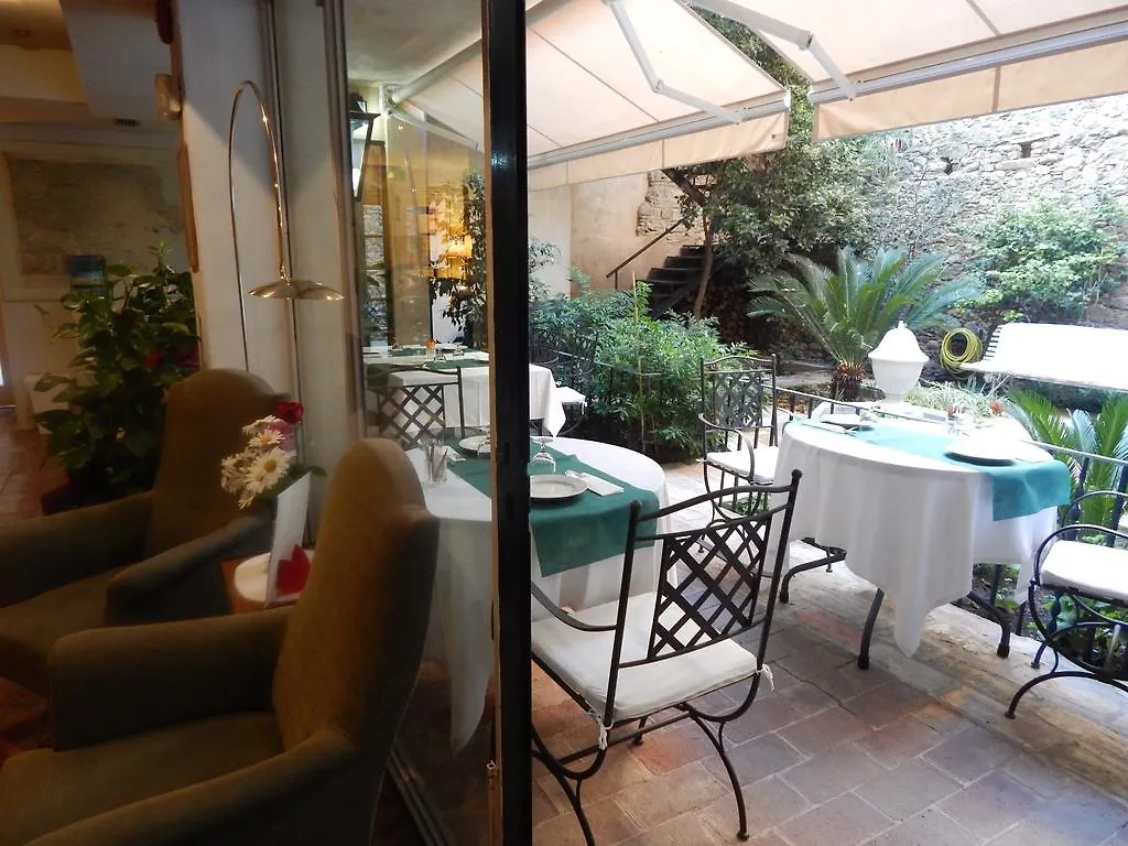 Hotel De La Font Peralada